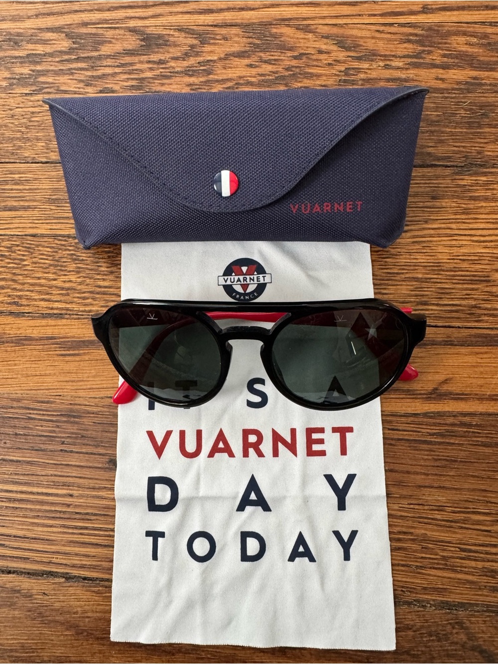 The Vuarnet District 1909 (VL1909 0003) 
Vuarnet Black Sunglasses with Red